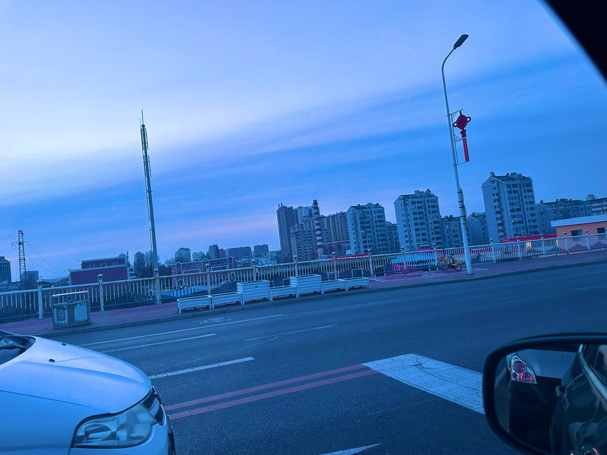 lanting202408's tweet photo. 好多东西就放在哪里  

换个心情去看 

可能就好看些 https://t.co/RQ9BfGYYZ4