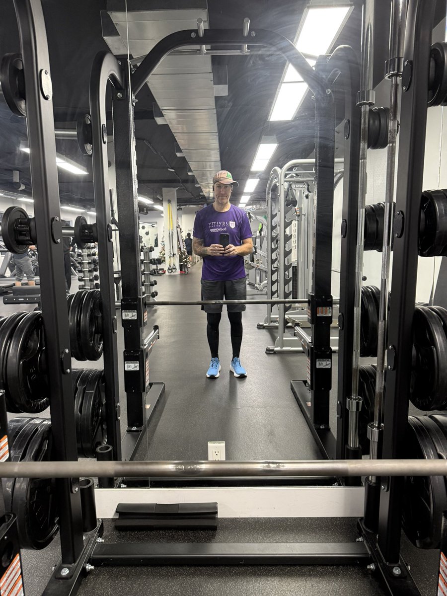 1kirkmclean's tweet photo. Makinโ a comebackโฆNOT!๐๐คฃ๐คฃ @Rogers @JevittyLife @BodycompImaging #fitness #health #lifestyle #wellness #bodycomp #healthyaging #dexascan #prevenativecare #weareallcanucks #teamrogers https://t.co/0OIEJo6fD2