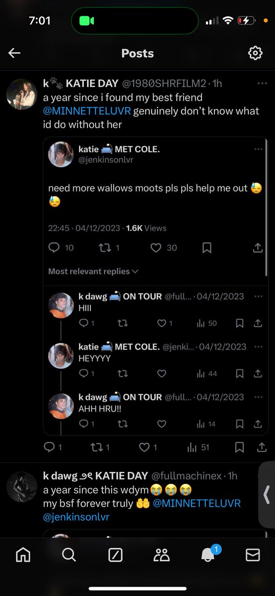 frmthestarrs's tweet image. she’s gotta let both sets of fans know