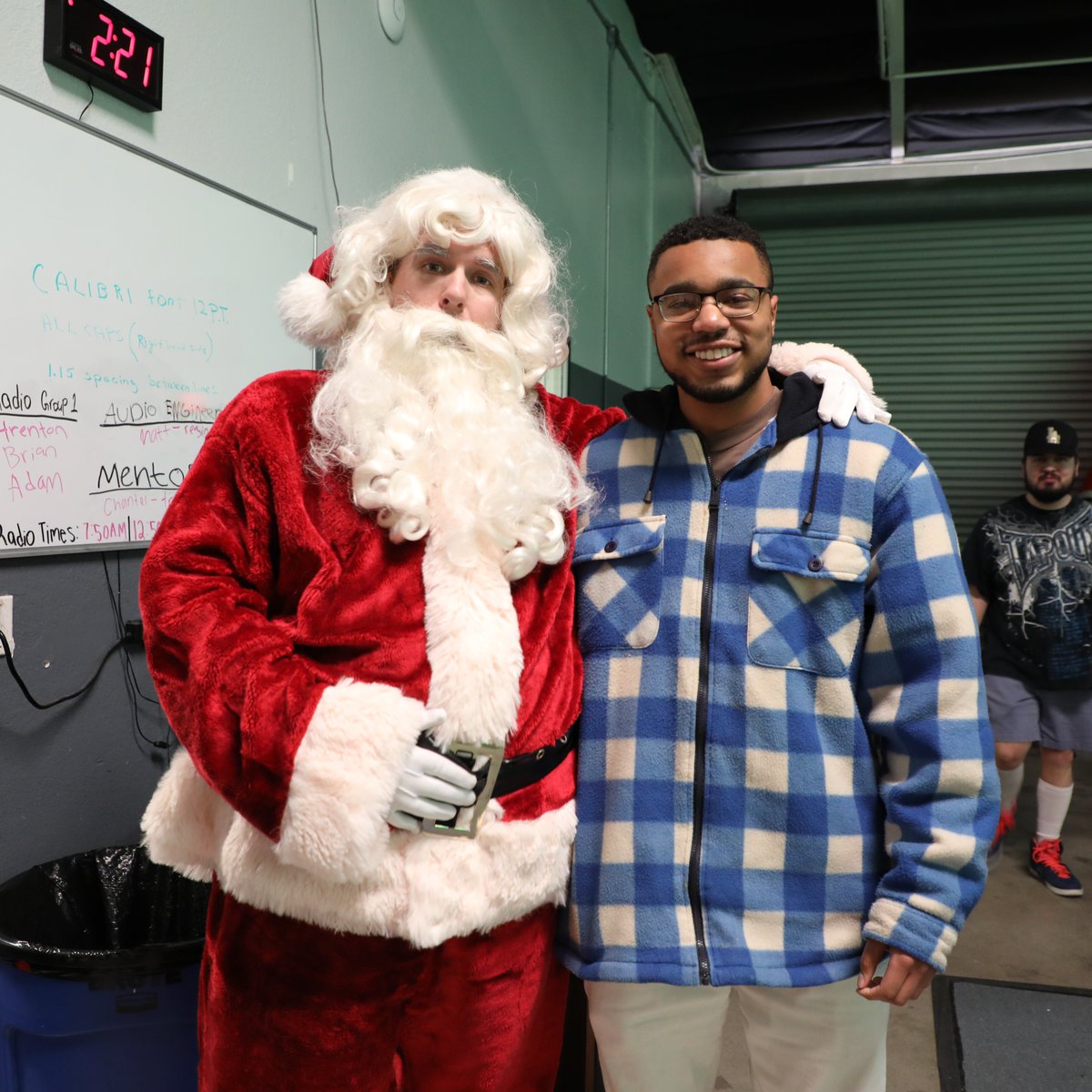 JDSCreative's tweet photo. Santa stopped by JDS Creative Academy today, spreading holiday cheer and getting everyone into the festive spirit! It's beginning to look a lot like Christmas around here! 🎁 🎅✨ 🎄🎉 

#HolidayCheer #SantaVisit #JDSCreativeAcademy #TisTheSeason #FestiveFun https://t.co/vTwvXcTwbs