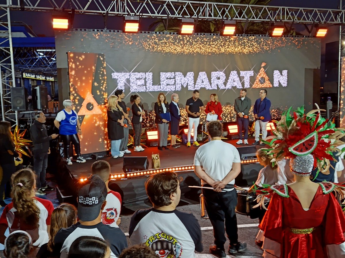 Otro año más, la iniciativa de <a href="/mirametvcom/">Mírame TV</a> ha logrado su objetivo: Recogida de juguetes para más de 6.000 niñ<a href="/s/">『S』</a> en situación de pobreza severa en #Canarias, ademas,alimentos para más de 40 mil familias. Todo un logro con un gran equipo con el que pude trabajar. ¡Felicidades!