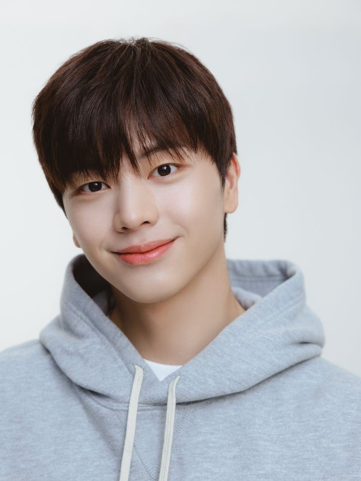 AHOFJEONGWOO's tweet photo. Hoodie matchy with hyung, @yooksuungjae♡ https://t.co/QKyEPRpDlg