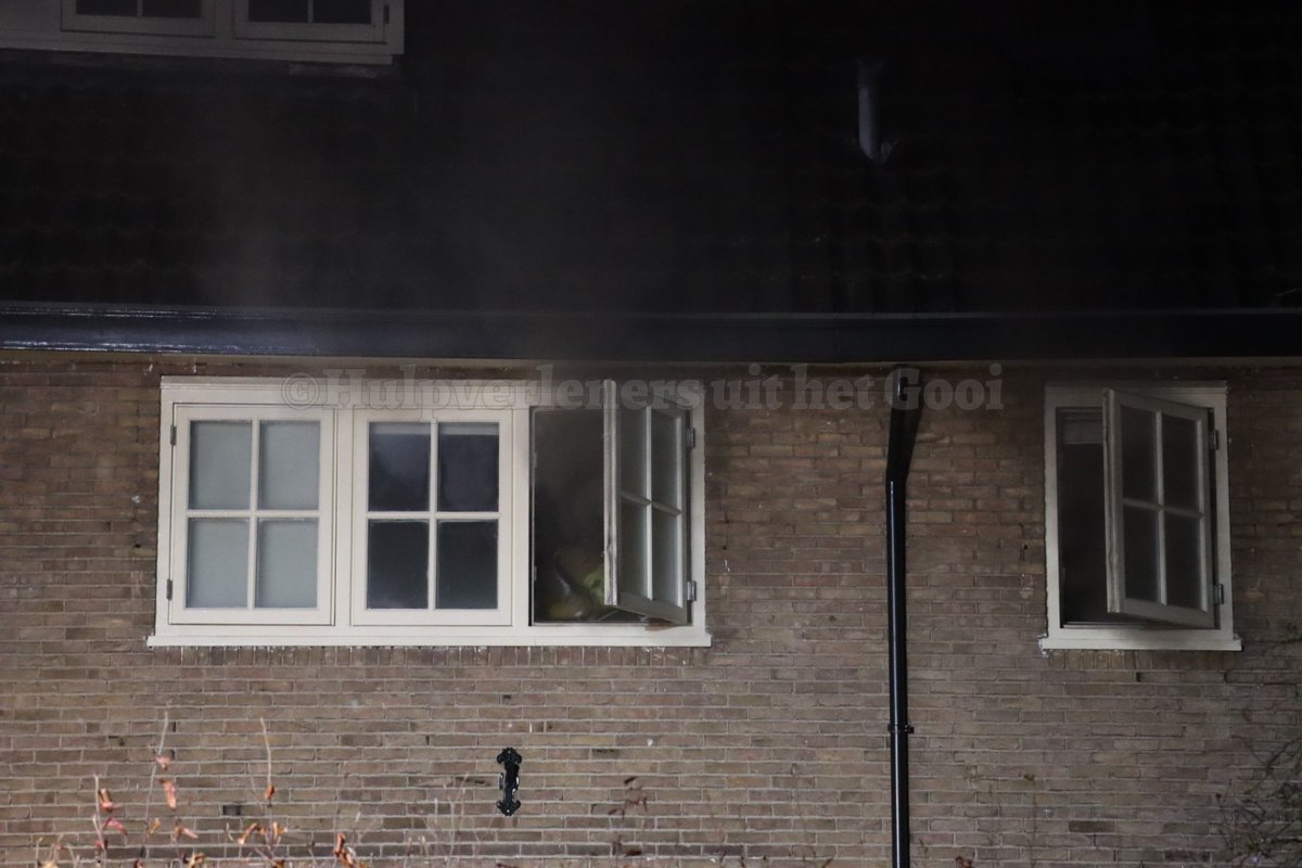 Woningbrand aan Jacobus Bellamylaan in Bussum