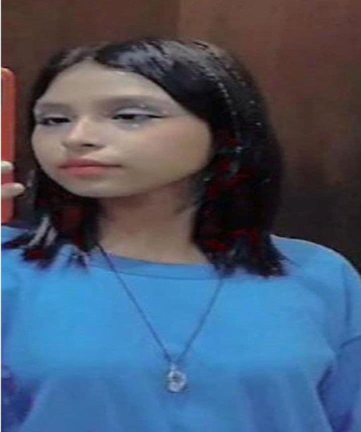 #URGENTE DENUNCIA RECIBIDA #JUJUY
🆘PEDIMOS MÁXIMA DIFUSIÓN🙏
Nayra Keila Tolaba tiene 15 años, desaparaeció el 12/12/24 en el barrio Alto Comedero, San Salvador de Jujuy. Vestía remera negra, jean cargo verde, botas negras y mochila celeste. Avisar #Urgente ☎️388-6828607, o 911