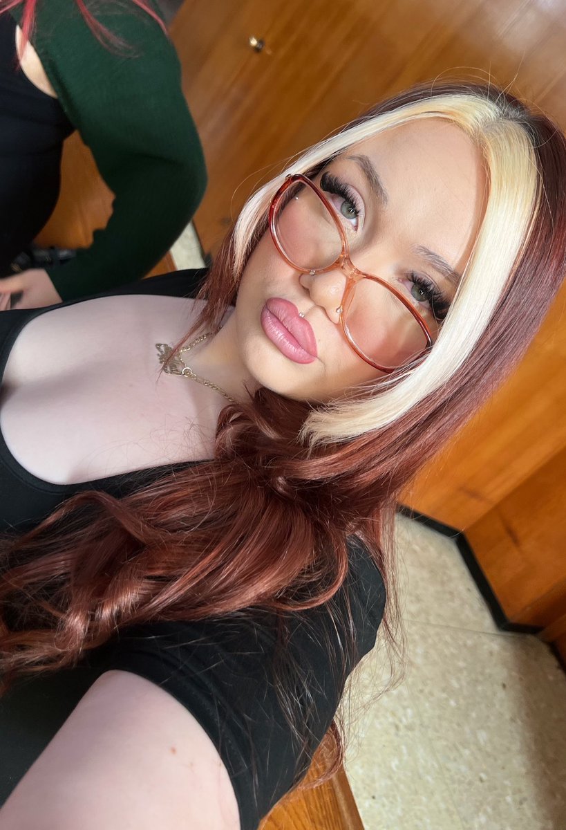 iknowusickofme's tweet image. No filly cus I’m pretty :-)