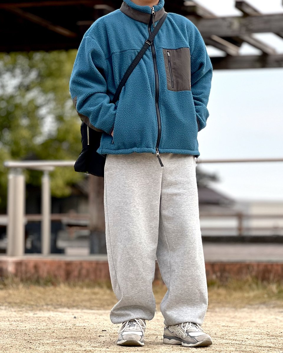 makinosuke29's tweet photo. #今日の服
あったかボアフリースコーデ☀️
outer : #anglan
bottoms : #uniqloc
shoes : #asics https://t.co/jAzk2CJ2gb