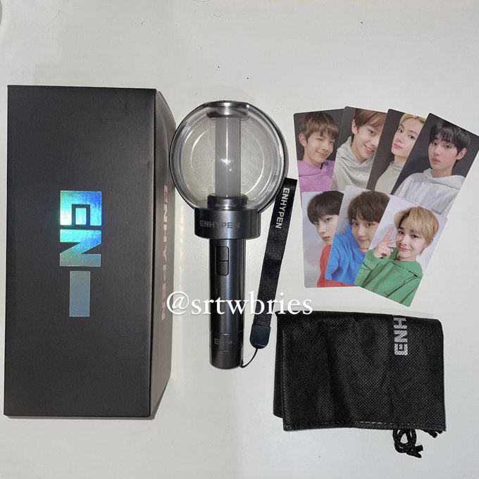 srtwbries's tweet photo. wts / want to sale 
[lightstick enhypen ver 1 unsealed]

ִ𐙚 fullset (pc ot7, strap, dust bag) 
 𐙚 bonus pc official 

𝜗𝜚 430k (inc all)
  
➖bisa ijo atau oren (ada voc disc) 
➖ready bandung, ina

t. wtb fanlight ls gunawan engene bong version v1 official preloved bdg https://t.co/pl8TuvnT1x
