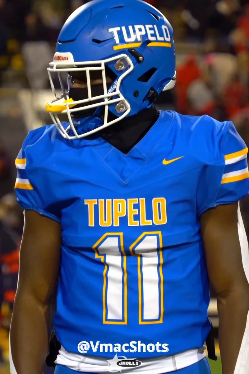 Finished the season with 
147 Total tackles 
3 sacks 
12 TFL
Pass allowed 0 
And a state championship WIN!!🥇💍 
#FLOODWARNING #GOLDENWAVE  #TUPFB