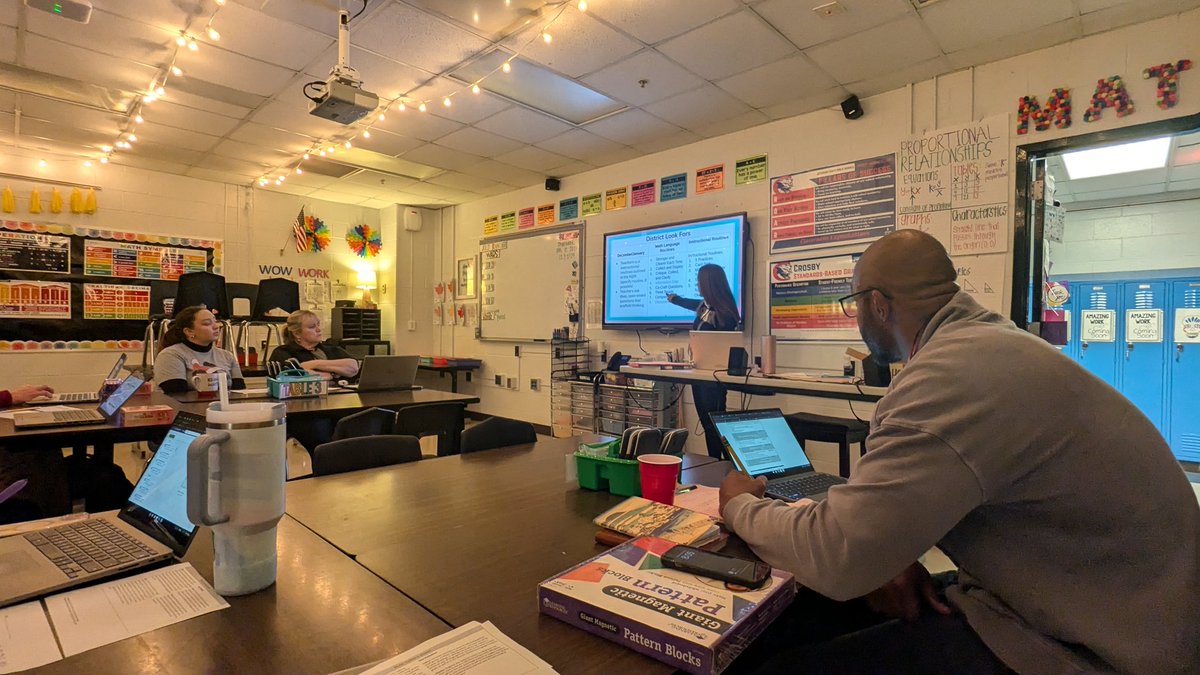 Sarah Oros tweet media