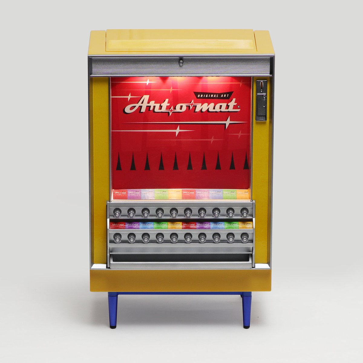 RCavsRetrocade's tweet image. New Wave Toys Cigarette and Art-O-Mat USB Machines now available for purchase while supplies last. Take 10% off with code CHARGE until Thursday, 19 December at 6PM PST

Art-O-Mat USB
newwavetoys.com/products/usb-a…
Cigarette USB
newwavetoys.com/products/usb-c…
#USB #newwavetoys #cigarettes