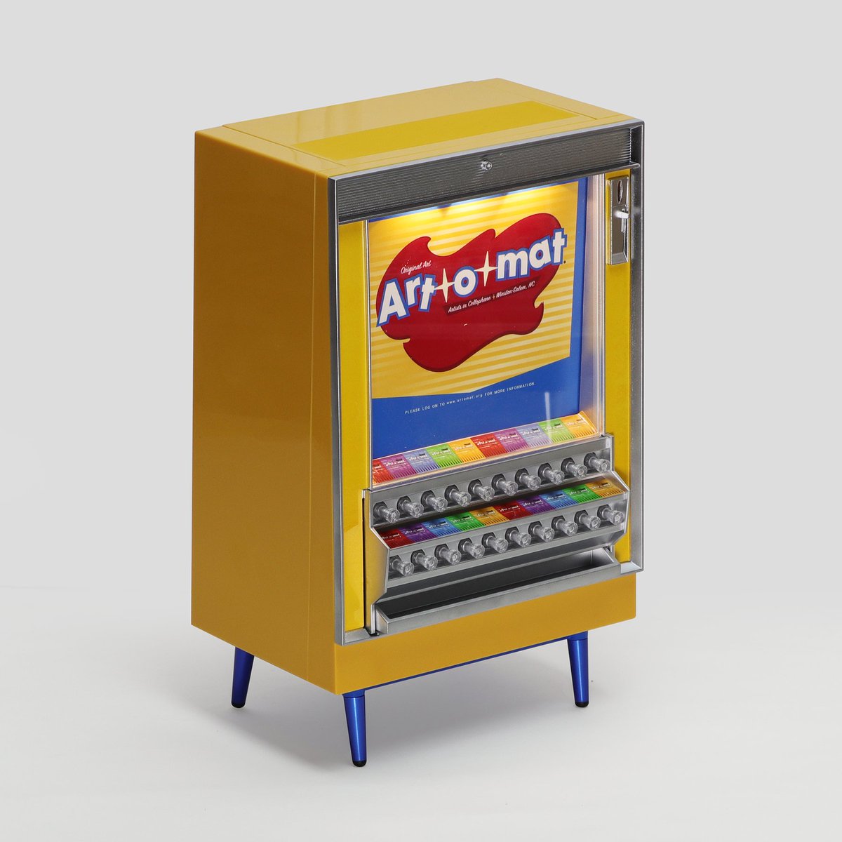 RCavsRetrocade's tweet image. New Wave Toys Cigarette and Art-O-Mat USB Machines now available for purchase while supplies last. Take 10% off with code CHARGE until Thursday, 19 December at 6PM PST

Art-O-Mat USB
newwavetoys.com/products/usb-a…
Cigarette USB
newwavetoys.com/products/usb-c…
#USB #newwavetoys #cigarettes