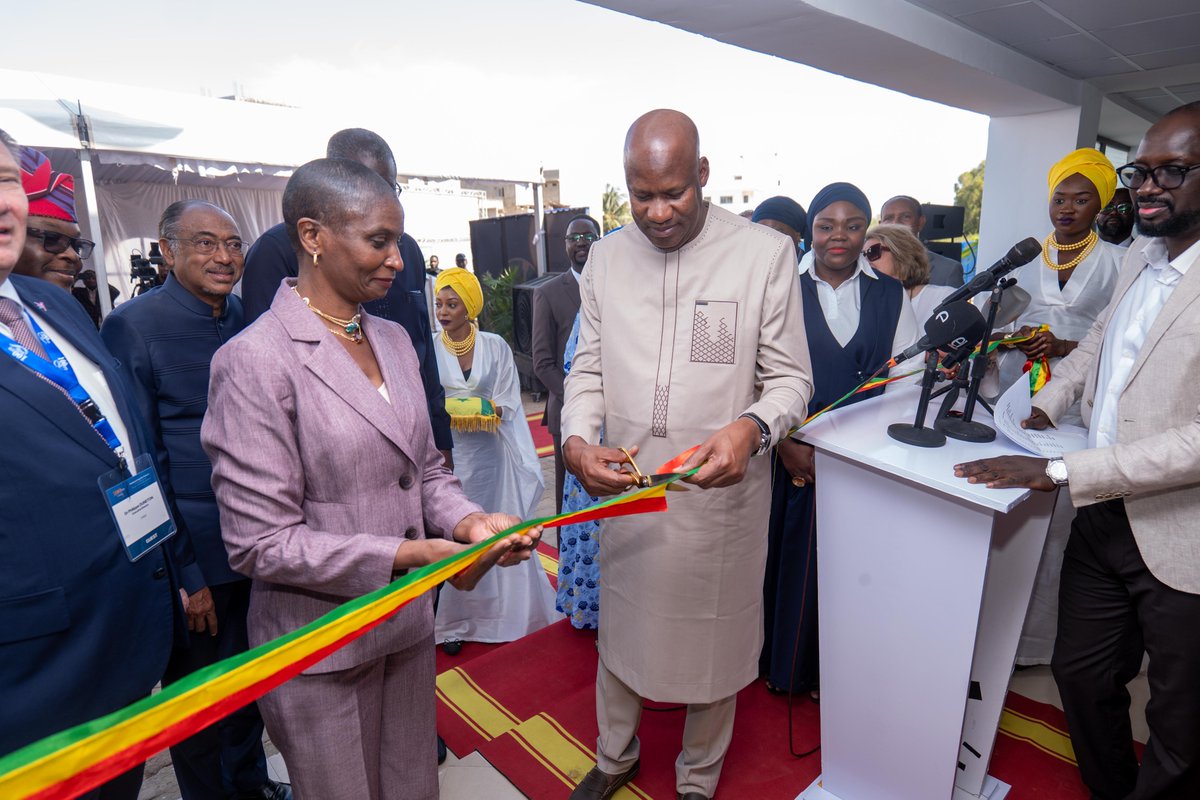 PasteurDakar's tweet photo. 🎉DIA𝑇𝑅𝑂𝑃𝐼𝑋 opens its second site in Mbao, boosting production from 5M to 75M rapid diagnostic tests/year! A major step in addressing Africa’s health challenges. Thanks to the Senegal government, our founders (FIND, Fondation Mérieux, IRD, IPD) &amp; partners! #IPD100 https://t.co/YrA84Hu1hg