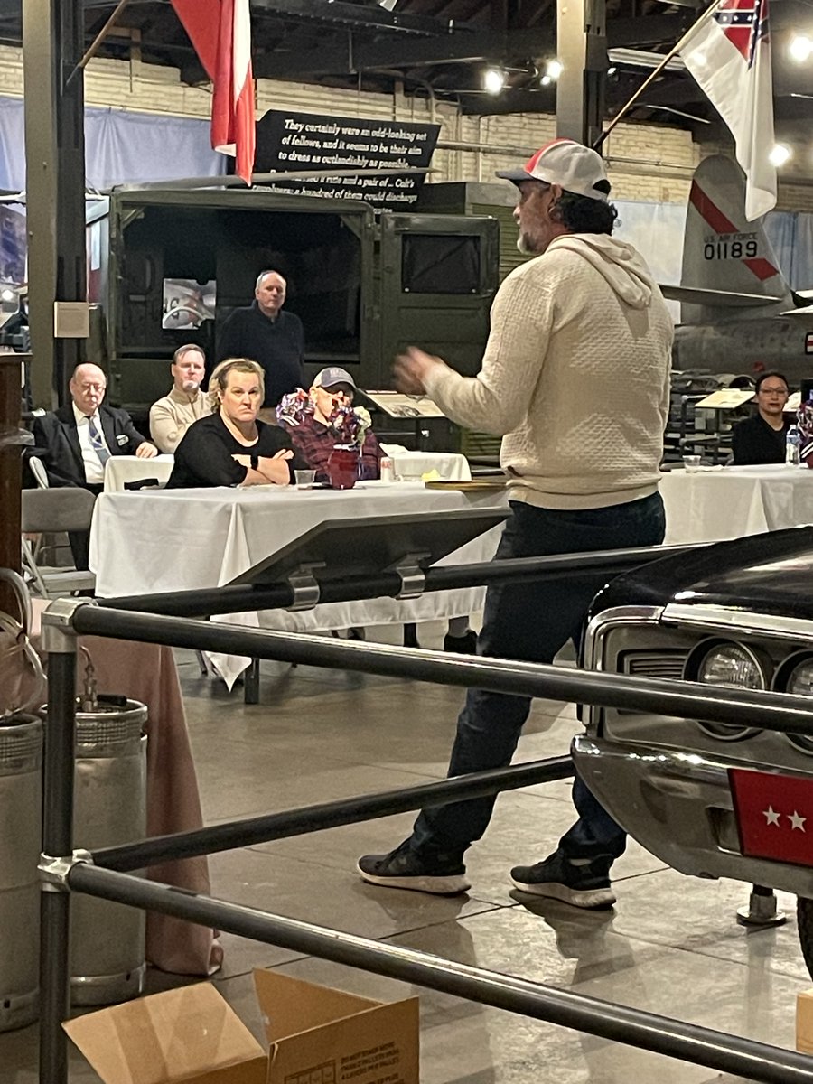 TMFMuseum's tweet photo. @12FoxBeer #AustinTX #Texas #beer #Veterans #Museum #Christmas2024 Thank you 12 Fox Beer Co. for joining us at our Mabry Mixer and sharing about Joe's Fire Side Chats to help veterans: https://t.co/Ev2M06tnFC https://t.co/Lq5dQgULBd