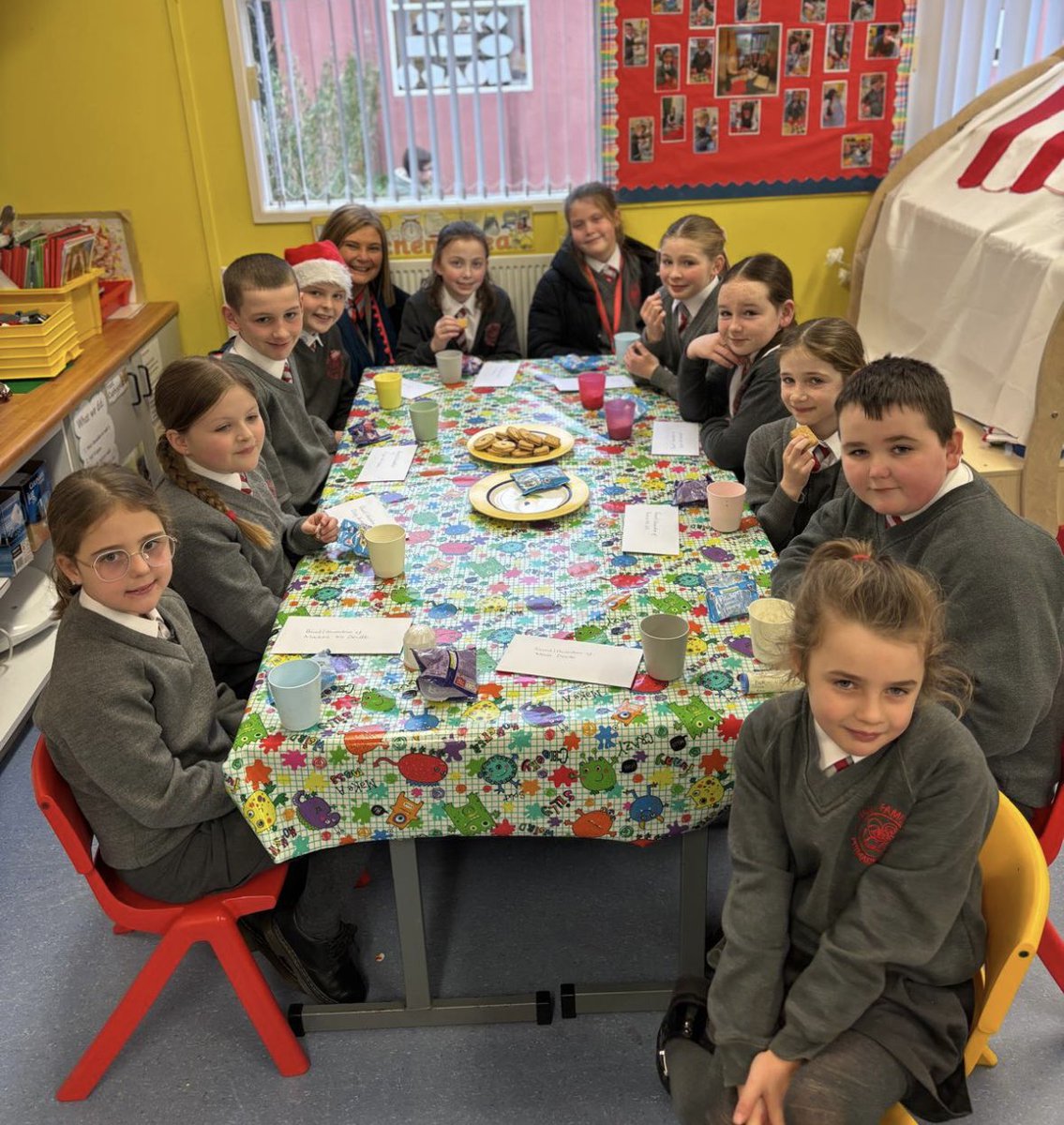 principalhfps's tweet photo. Congratulations to our recent quality award winners for ‘Patience’ enjoying a treat with Mrs Parke. https://t.co/ALpMZ5ql9d