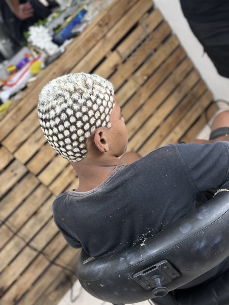 🍍🍍