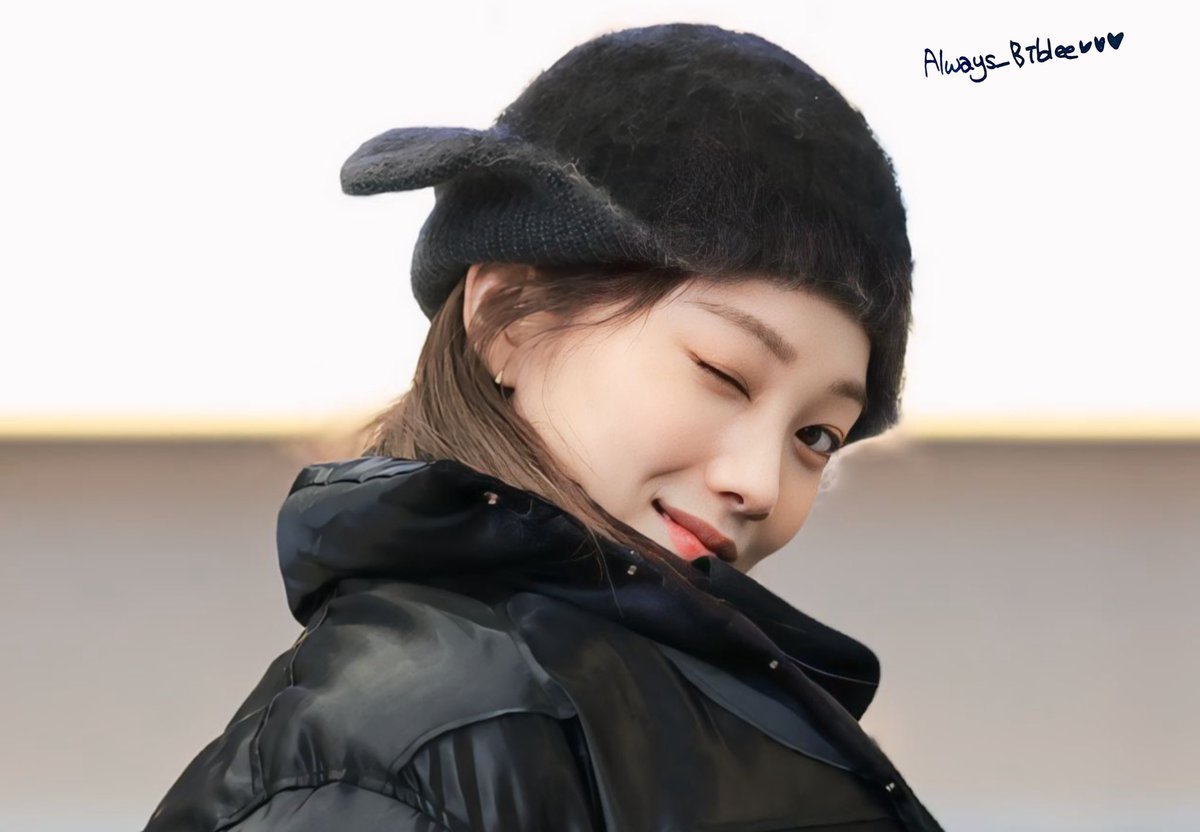 always_biblee's tweet photo. 241212 출국

 ♥️

#이성경 #leesungkyoung https://t.co/uykPVSWMjF