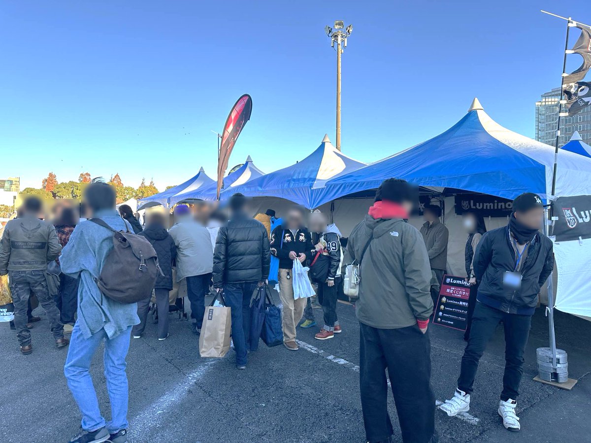 liberta_ir's tweet photo. \\ ⚡稲妻フェスティバル出展レポート🎪 //
12/8(日)にお台場で開催された稲妻フェスティバルに当社も出展いたしました!
ブランドアンバサダーに #魔裟斗 さんを起用している #HEATMASTER のブースは特に沢山のお客様で大盛況でした!
#稲妻フェスティバル #Luminox
#リベルタ #証券コード4935 https://t.co/cSSBHGJ1rA