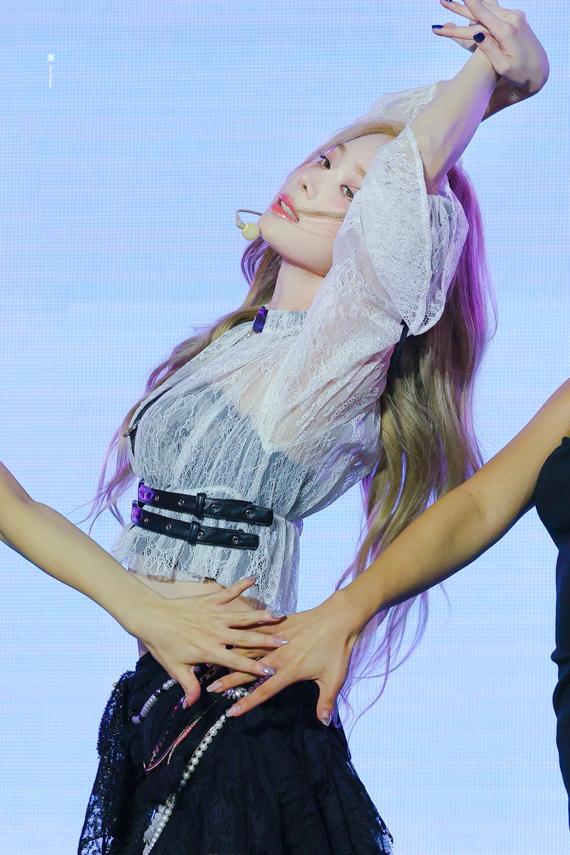 241117

#WINTER #윈터 #aespa #에스파