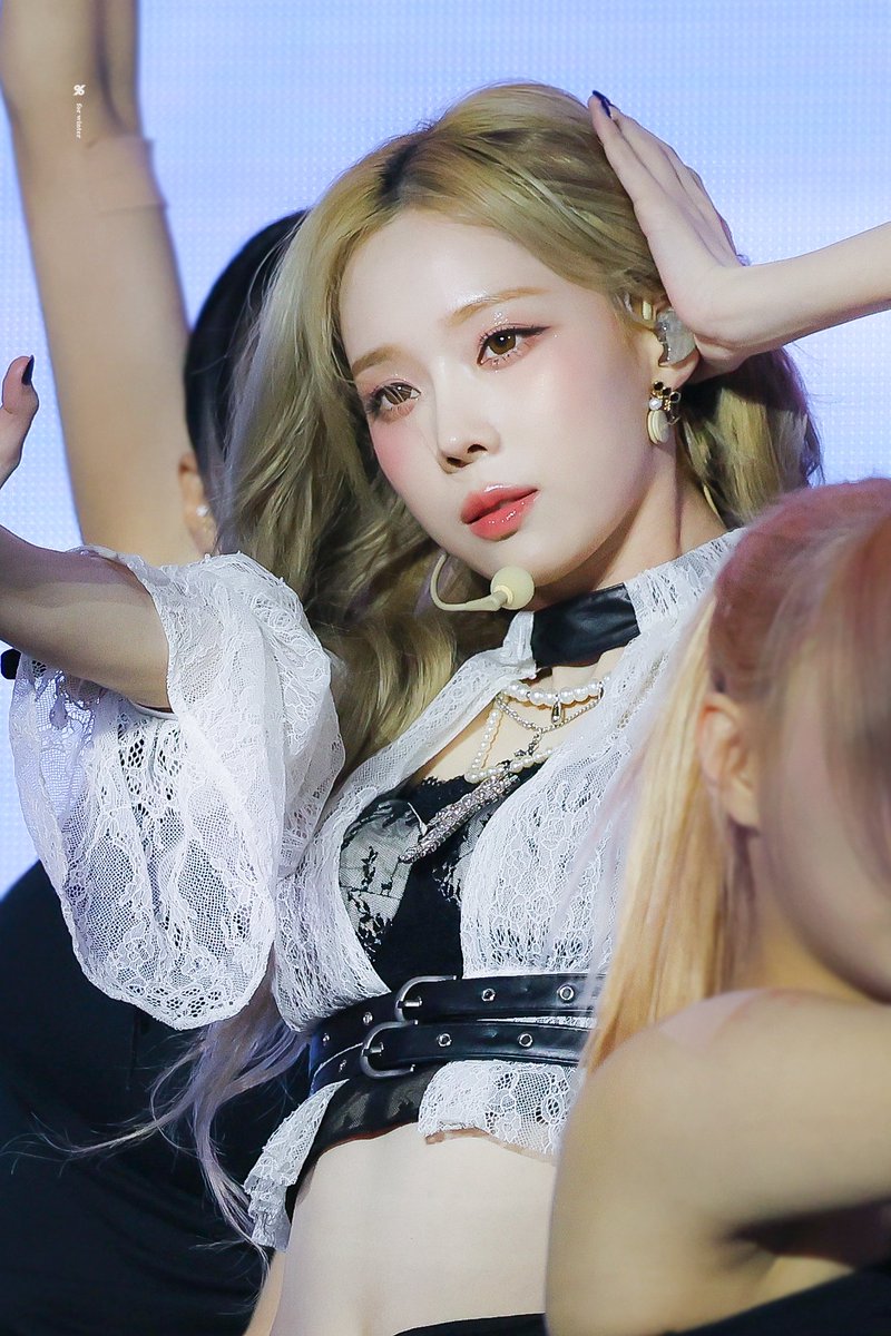 pervvcent's tweet photo. 241117

#WINTER #윈터 #aespa #에스파 https://t.co/FOXoVsbH4h