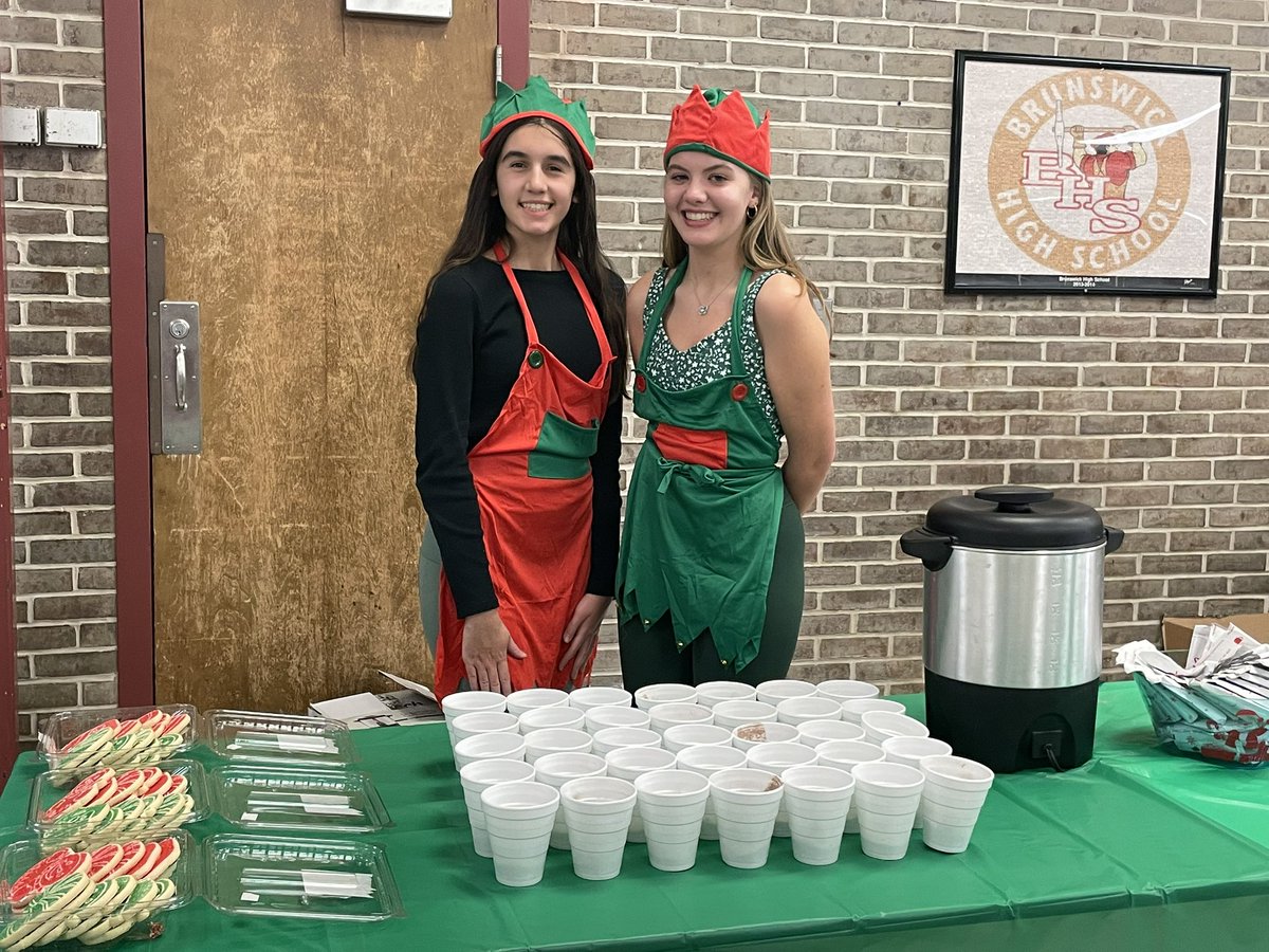 stacey bentley (@mrsbentleybhs) on Twitter photo Student Council has been busy at BHS! We sponsored 10 families for Thanksgiving meals, adopted 5 children to provide Xmas gifts through BEACON and hosted a Santa’s Workshop community event! Shout out to Santa <a href="/JCRattiFCPS/">Jody Ratti: #OneSchoolNoLimits</a> Student Council has been busy at BHS! We sponsored 10 families for Thanksgiving meals, adopted 5 children to provide Xmas gifts through BEACON and hosted a Santa’s Workshop community event! Shout out to Santa <a href="/JCRattiFCPS/">Jody Ratti: #OneSchoolNoLimits</a>