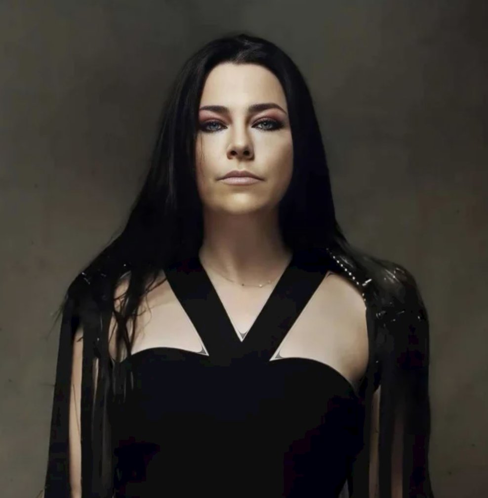 SOTSPodcast's tweet photo. Amy Lee (Evanescence) was released on this day 43 years ago. https://t.co/ZZYMR6Lcqi
