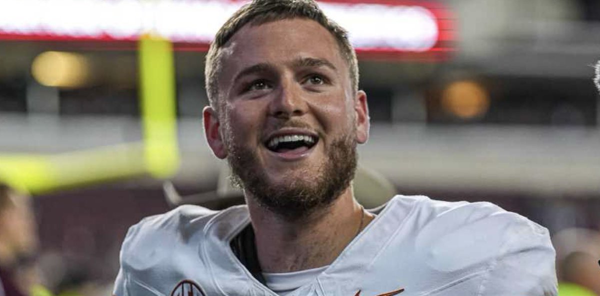 RookieWatxh's tweet image. Quinn Ewers reportedly “has a deal on the table” from a team in the Big 10 for $4 million to transfer next season and forgo the NFL Draft.

Ewers is reportedly debating on transferring and staying in college for another season or entering the draft.

Several NFL scouts reportedly…