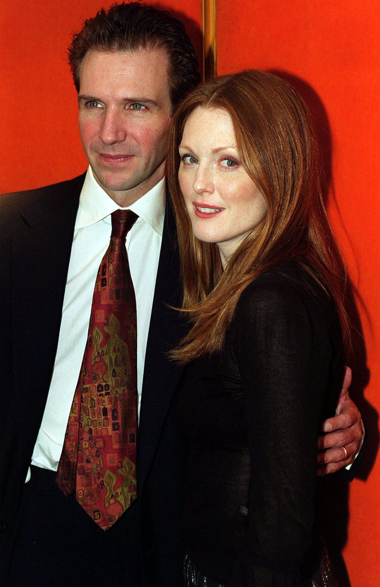 Ralph Fiennes recalls the first time he met Julianne Moore: 

“I met Julianne at the after-closing-night party of the run of Hamlet that I did. It was ’95. It was on a boat, and I was already a bit in awe of her and admiring of her.”

🔗: vanityfair.visitlink.me/t7fcCz