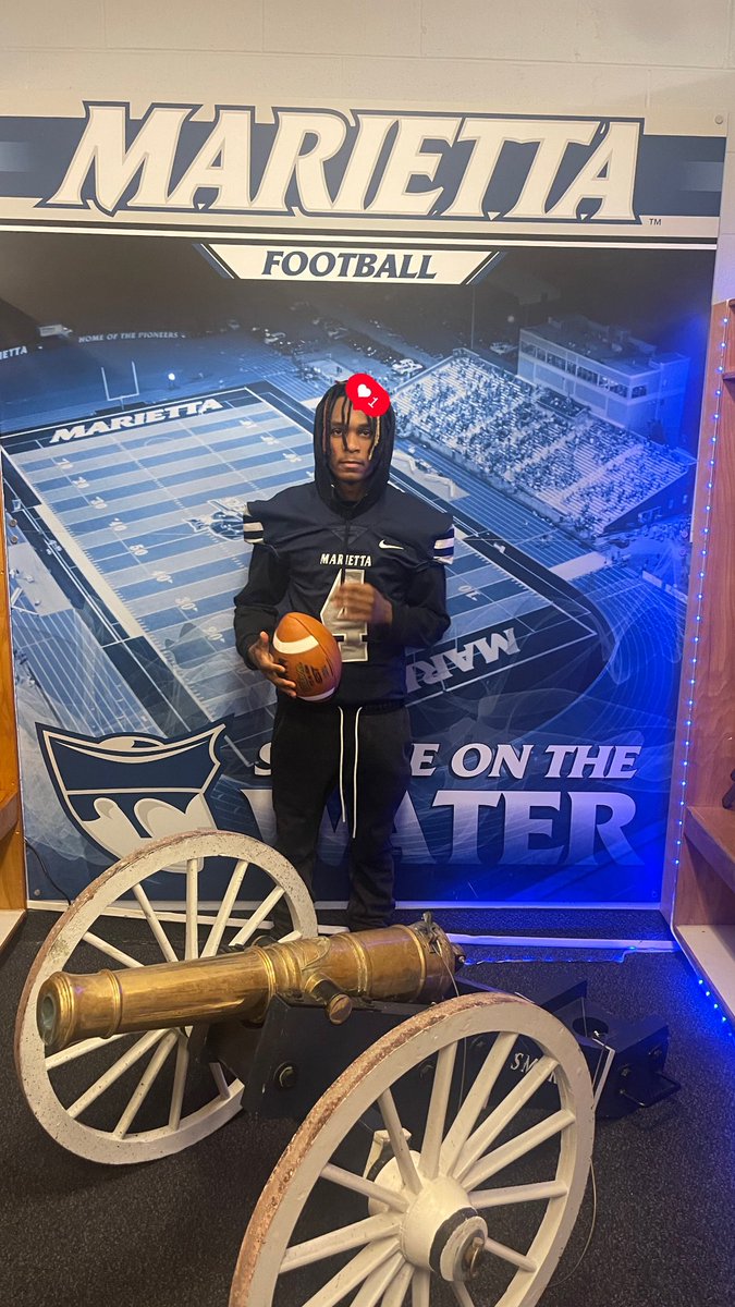 showtimeezay's tweet image. #AGTG After a great conversation with @CoachHinkleMC I’m beyond blessed to announce I’ve received my first official offer from Marietta College#HEART