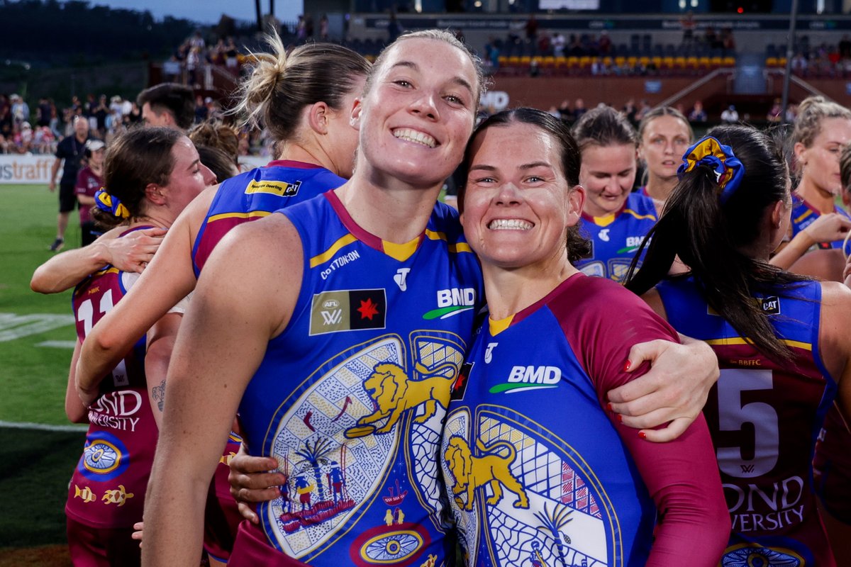 Happy Birthday Jen Dunne! 🎉