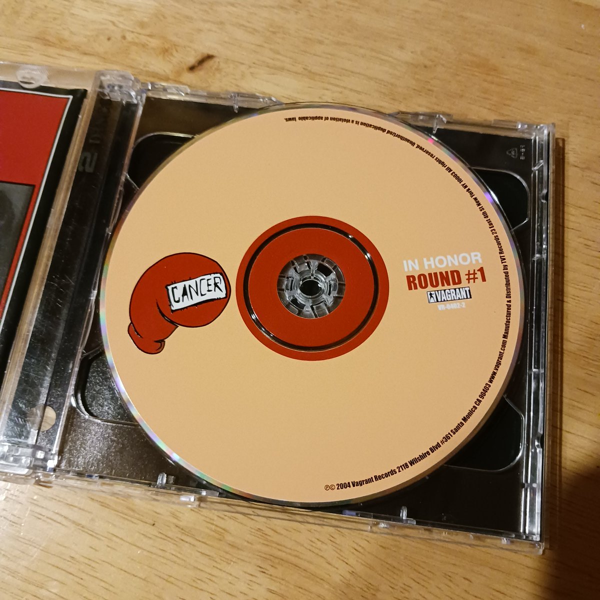 coopercastille's tweet photo. "In Honor: A Compilation to Beat Cancer," released in 2004. It features a rare live track of "Headfirst for Halos" by MCR, recorded at the 2003 Knitting Factory concert in NYC! (Same concert "Sister to Sleep" was debuted!) #mychemicalromance #headfirstforhalos #mcr #CD #rare https://t.co/wUNlKSMNmp