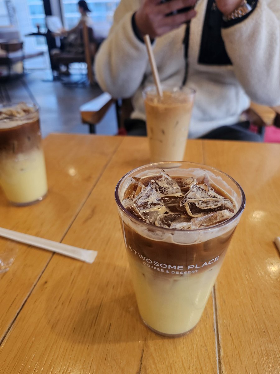 나른한 아침~♡
우리형이랑 커피타임💕
<a href="/Y333149872Y333/">준혁(싱싱이)</a> 

#대구 #부부만남 #커플만남 #초대남