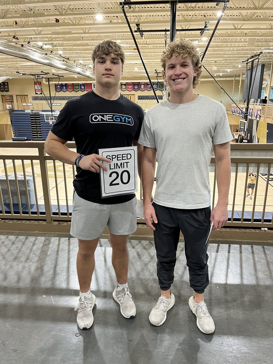 A couple of new members in the 20 MPH club, and one’s a lineman! 🫣

20➡️10-yard fly
<a href="/DashrMPS/">Dashr</a> timing

⚡️🏈💪🏼😤🦏💨

<a href="/tristan_brewer1/">Tristan Brewer</a> 1.01 (20.25 MPH)
<a href="/C_williamson07/">Chase Williamson</a> 1.02 (20.05 MPH)

#RollStorm