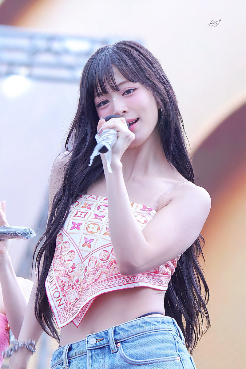 240713 후쿠오카 워터밤 HQ

💕🫶

#프로미스나인 #이채영 
#fromis_9 #LeeChaeyoung