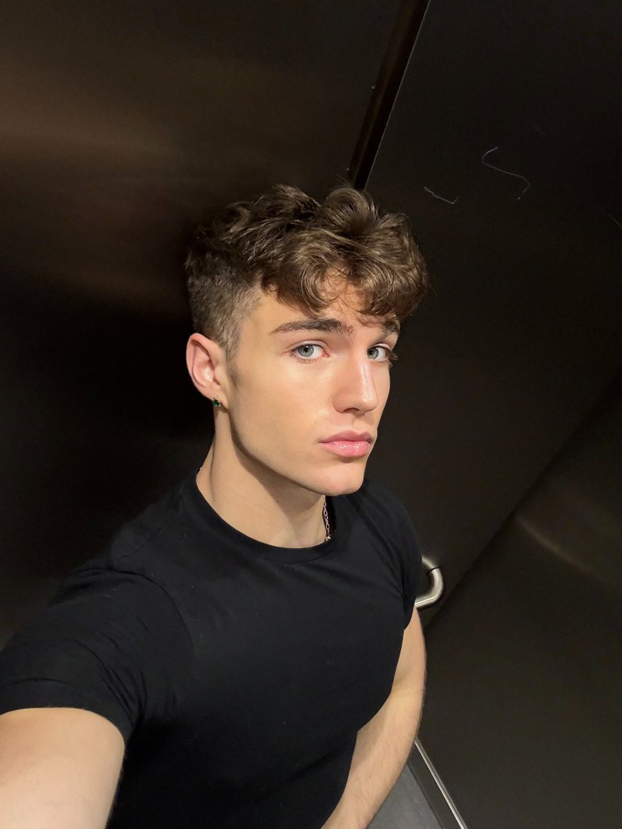 HazelHoffmanxxx's tweet photo. Face // dick // ass https://t.co/X1PXaH0Kmc