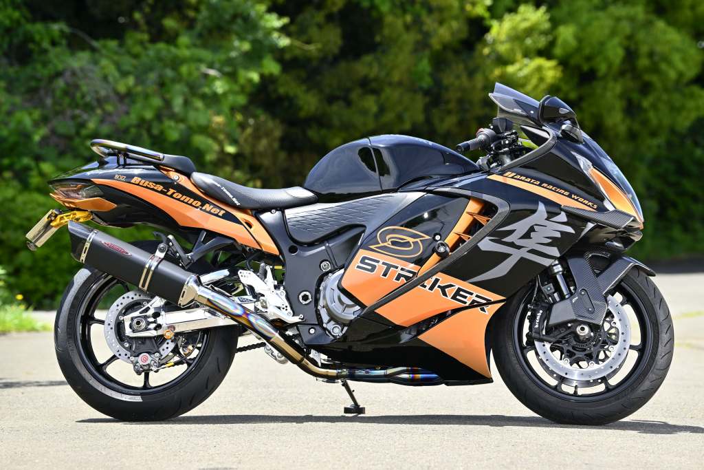 striker_jp's tweet photo. #SUZUKI  #hayabusa (3型)
型式:8BL-EJ11A

#STRIKER #INTERMODEL #TITANFULLEXHAUST OFF-TYPE B #JMCA SINGLE SILENCER

2025年1月中旬予定分は、ほぼ完売となりました。
チタンヒートカラーが残り2set承れます。
https://t.co/V7ZiFJEcA2

#ストライカー #隼 #ハヤブサ #フルエキゾーストマフラー https://t.co/ZOX6ASk54P
