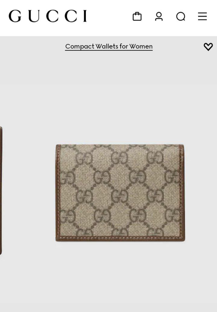 moonday26's tweet photo. bada's wallet looks like this, anyone who was near the area last night if you ever notice or found this kind of wallet, please help return it to bada lee. kindly also spread the word. thank you. https://t.co/RtHWVwO3P9