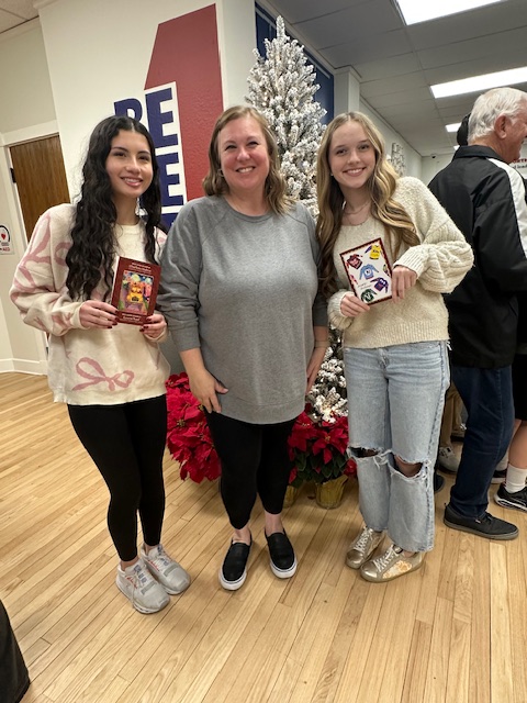 Myron Stennett (@artk12risd) on Twitter photo 🎨✨ Congratulations to Charlotte & Emma from JJ Pearce HS, the winners of the 2024 Holiday Card Art Contest! 🌟 <a href="/RichardsonISD/">Richardson ISD</a> <a href="/JJPVisualArt/">J.J. Pearce Visual Arts</a>
A huge thank you to all the students who participated—your creativity and artistry amazed us! From watercolor to pastel, drawing to 🎨✨ Congratulations to Charlotte & Emma from JJ Pearce HS, the winners of the 2024 Holiday Card Art Contest! 🌟 <a href="/RichardsonISD/">Richardson ISD</a> <a href="/JJPVisualArt/">J.J. Pearce Visual Arts</a>
A huge thank you to all the students who participated—your creativity and artistry amazed us! From watercolor to pastel, drawing to