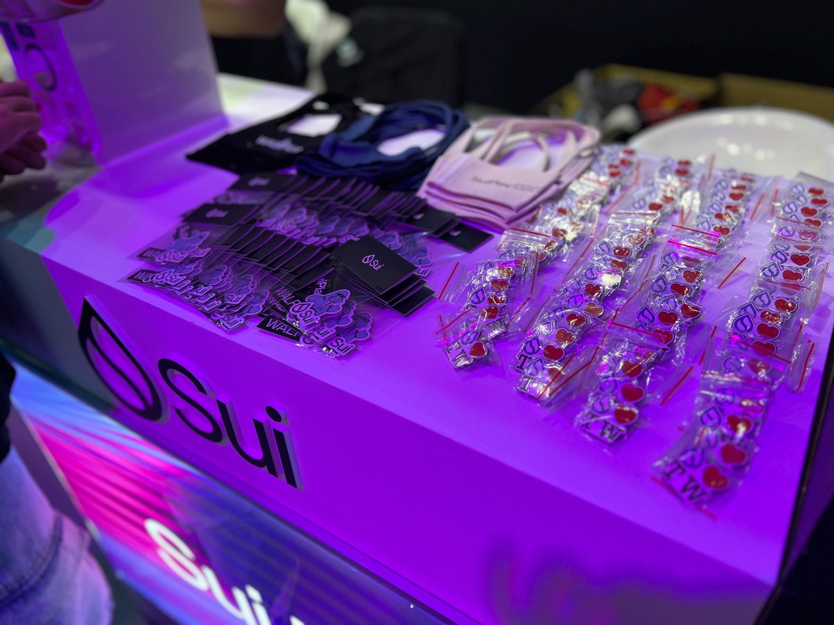SuiNetwork's tweet photo. It's been great to see so many faces at #TBW2024 so far!

If you haven't already, say hi to us at our booth in the Partner Pavilion in Warehouse 2!

Our Boba Happy Hour starts at 2:00pm GMT +8 🧋 https://t.co/xoIXRtfKTu