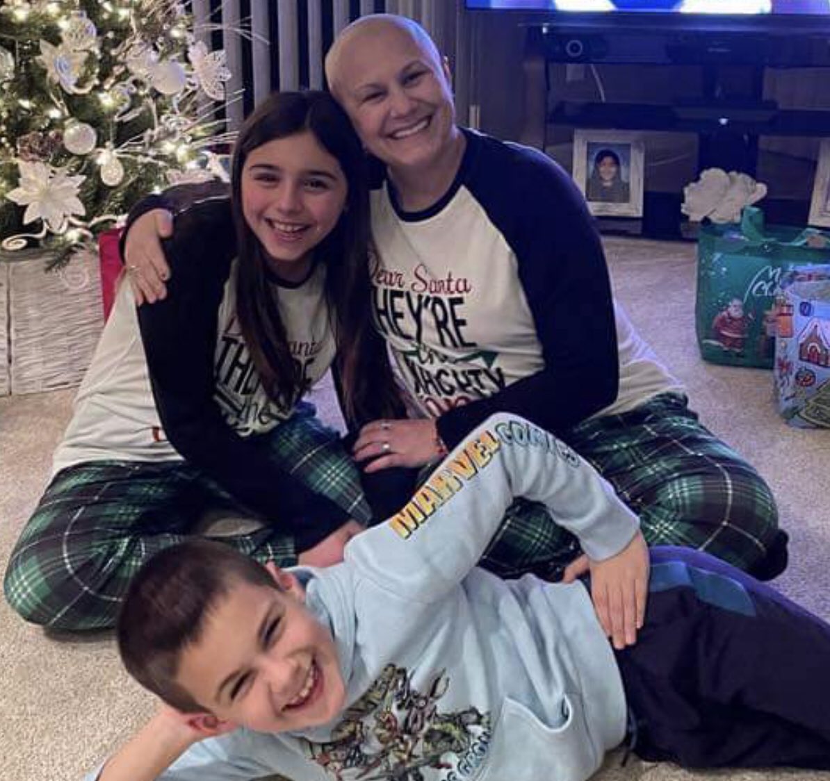 docdaniel's tweet image. My favorite holiday tradition is simply sharing a delicious Christmas dinner with my parents and my kids! 🎁🎄
#SolanaChristmas
@stratton0ak