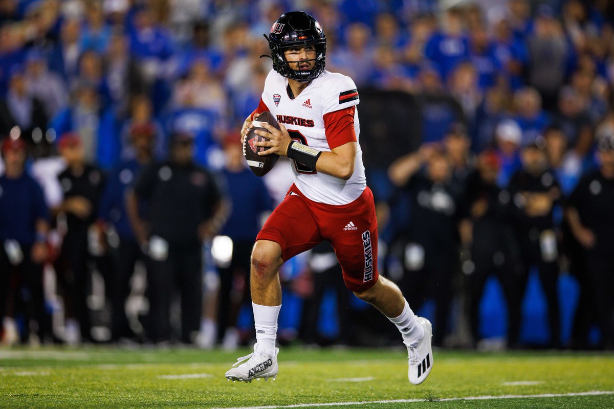 NIU quarterback Ethan Hampton will be at Illinois next week, <a href="/nxtsportsagency/">Next Sports</a> tells <a href="/On3sports/">On3</a>. 

Also has visits scheduled to Wake Forest and Tulane. He threw for 1,600 yards and 12 touchdowns in 2024.

on3.com/news/niu-qb-et…