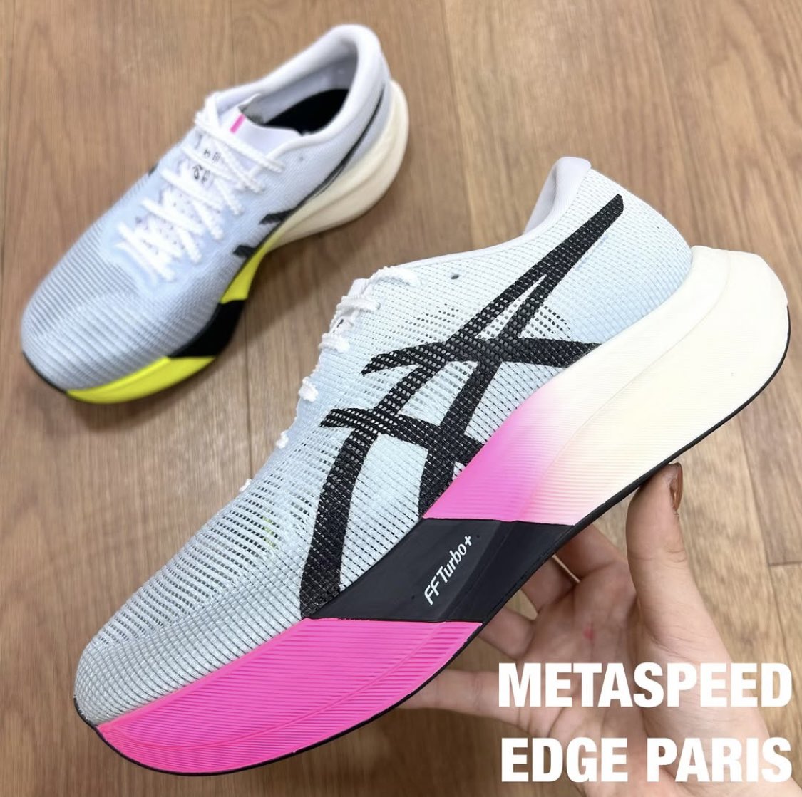 step_tsujido's tweet photo. 大好評発売中！🔥

12/13(金)12時現在の在庫状況です！

#asics 
METASPEED SKY PARIS
25.5cm/26.0cm/27.0cm/27.5cm

METASPEED EDGE PARIS
26.5cm

駅伝・マラソンシーズン本番で
お問い合わせもたくさん頂いております！

ご希望の方！ぜひお早めに！！💨

#metaspeed 
#ステップ湘南辻堂 https://t.co/YgMvLsC04T