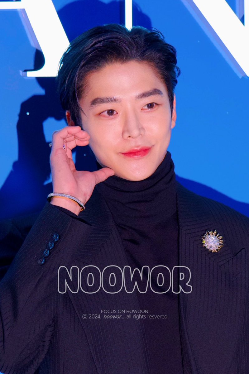 241213 ✨💖
로운만 보면 사랑 가득한 나라

#로운 #ROWOON #ロウン #金路云