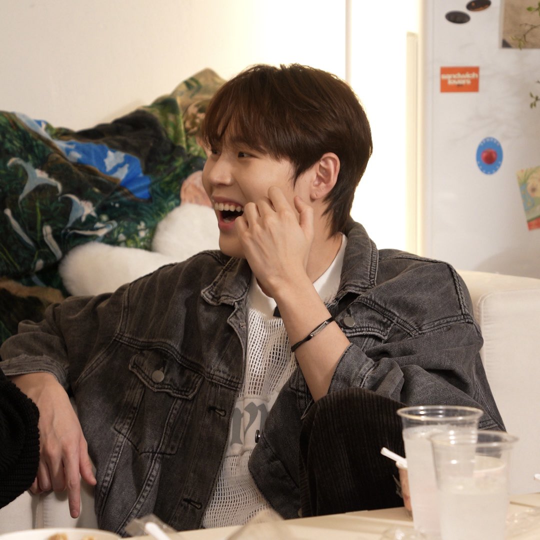 cc_chaeyeon2's tweet photo. 방가방가 채연이 EP.03
BEHIND CUT📸
#하성운 #박우진 https://t.co/zsHfHQRRNN