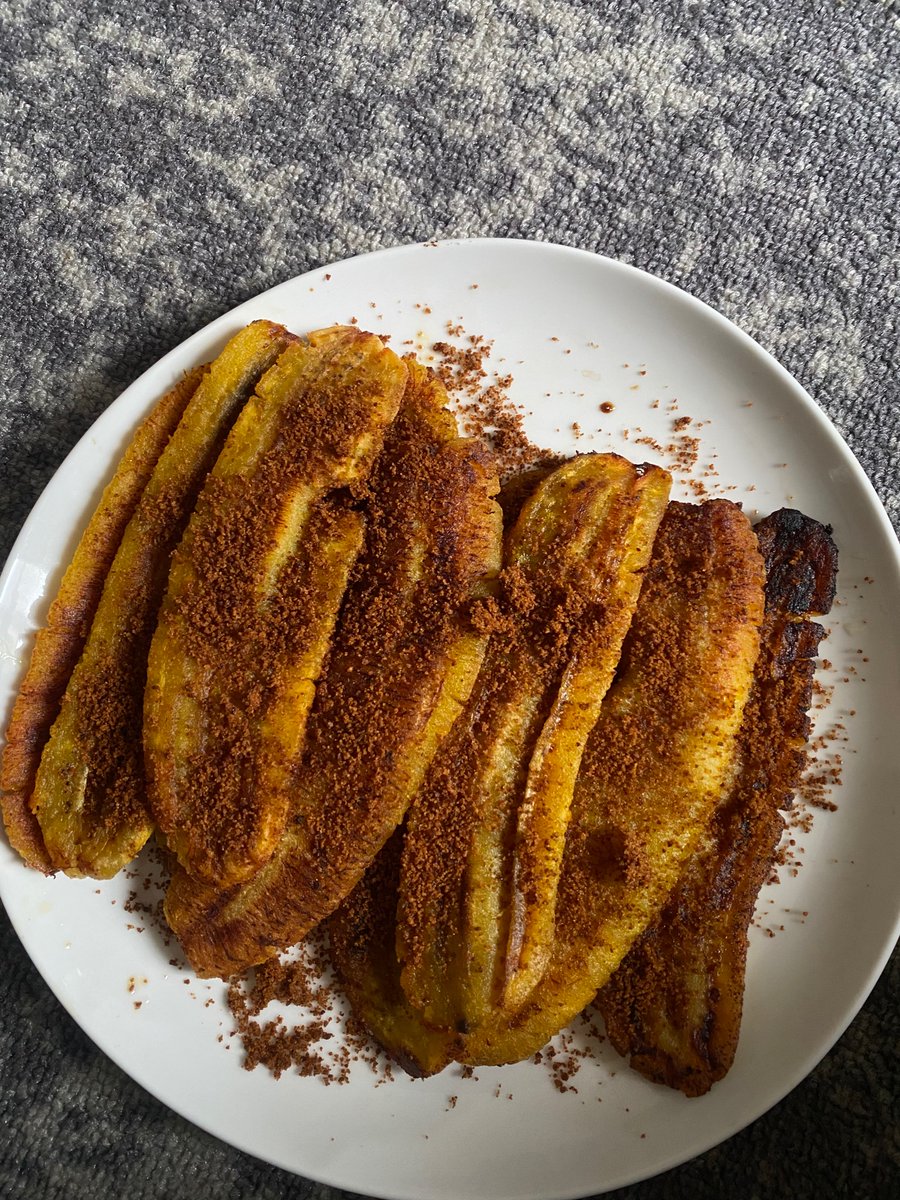 kakaitii's tweet photo. pisang panggang https://t.co/LZPZWIr98I