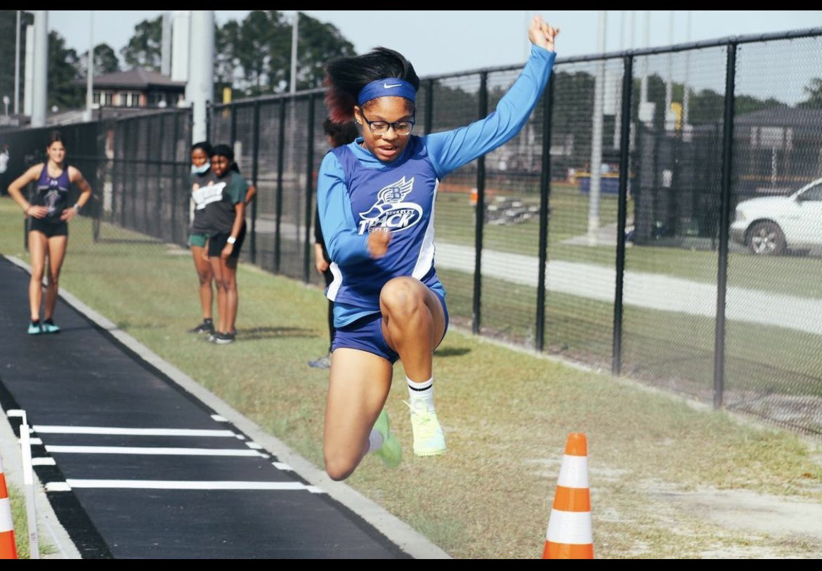 Saniya Sanders tweet media