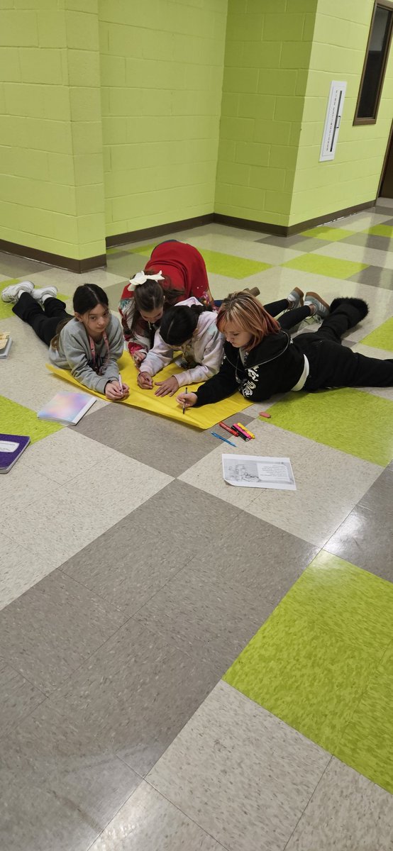 MrsMInman06's tweet photo. Ss reviewing previously taught concepts using their historical thinking skills of comparison and causation. #interleavedpractice https://t.co/Y8CO3WNHdR