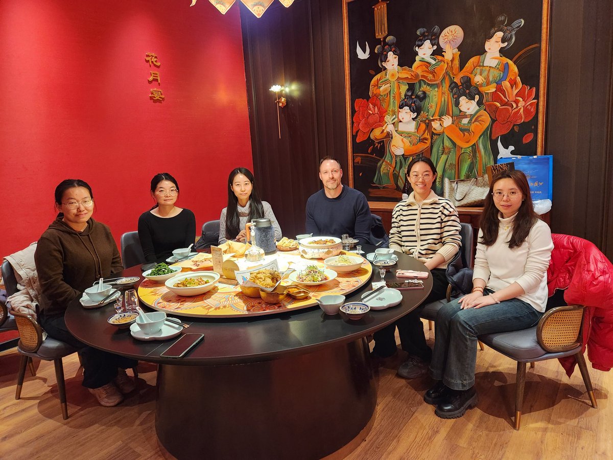 ccgrueter's tweet image. It was such a pleasure to catch up with my longtime friend and collaborator Prof. Qi Xiaoguang (the brilliant mind behind our 2023 Science paper) as well as his talented group of PhD students and postdocs at Northwest University in Xi'an @UWAresearch
@UWAhumanscience