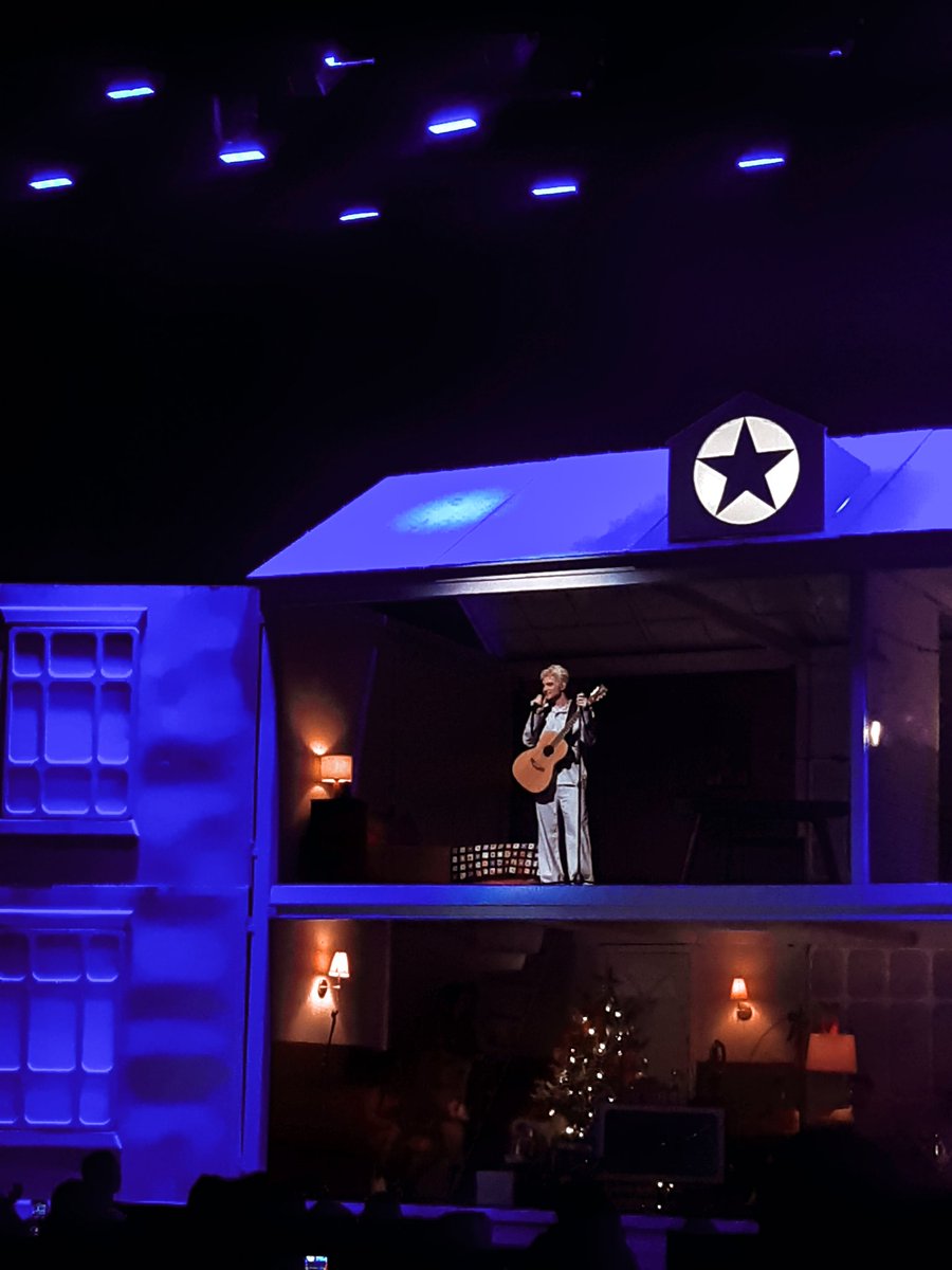 DecodeRobsten's tweet image. 🎄♥️ Turnê de Natal do meu favorito 🎄♥️