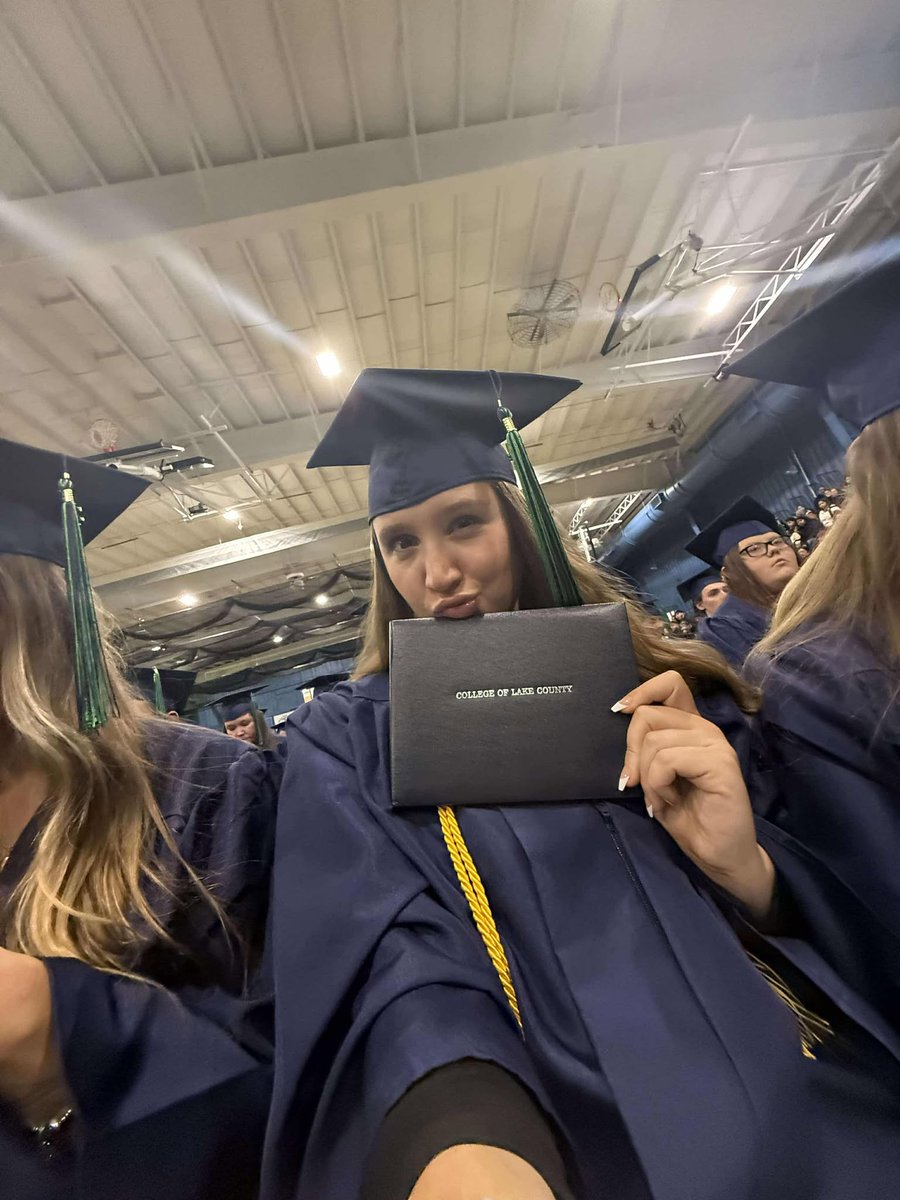 CLCwbasketball's tweet photo. Picked up the last road win before the holiday break, led by @MariyaSisco 's Triple-Double (10p 10r 10a)...We also had a former player walk across the stage tonight to accept her degree! Ended the semester at 10-3 #RoadKill #TheLancerWay #HoopsAndDegrees https://t.co/pdwFIyiT7g