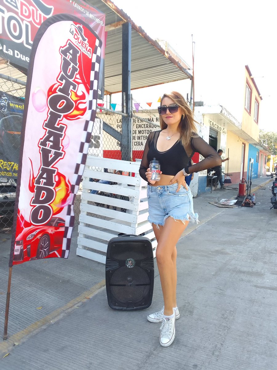 edecanesgalatea's tweet photo. https://t.co/1u8eTEldcH 🌍
En #activacióndemarca con Autolavado La Dueña y nuestra linda 😍Ary 😍
#autolavado #detailing #carwash #CDMX #Puebla #Tlaxcala #queretaro #Pachuca #cancun #Morelos #Orizaba #oaxacamexico #Celaya #LeonGto #Morelia #Cuernavaca #monterrey #Guadalajara https://t.co/6hxnzLzOMz